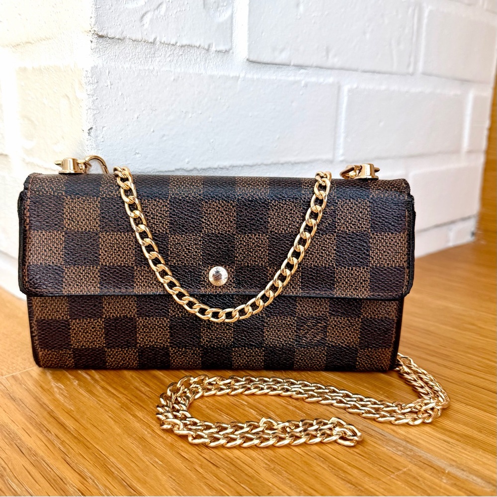 Louis Vuitton Authentic Vintage Damier Portefeiulle Wallet on Chain